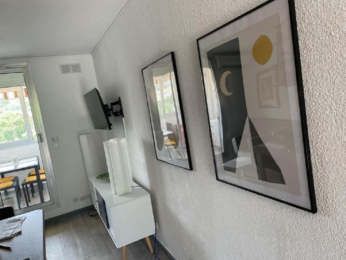 Entre St-Raphael Et St-Tropez. Studio Pieds Dans L'Eau, A Partir De 600 Euros/Semaine. Saint Aygulf Bagian luar foto