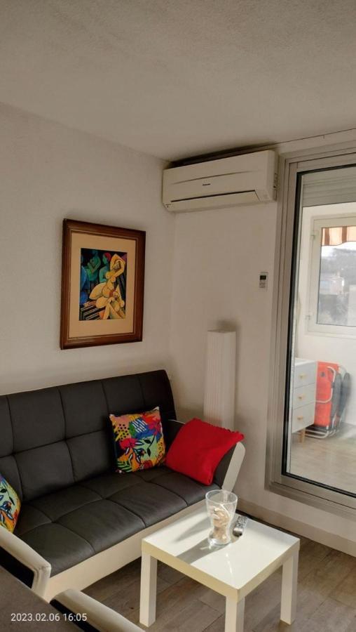 Entre St-Raphael Et St-Tropez. Studio Pieds Dans L'Eau, A Partir De 600 Euros/Semaine. Saint Aygulf Bagian luar foto
